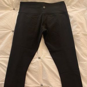 Lululemon Wunder Under Capri Leggings